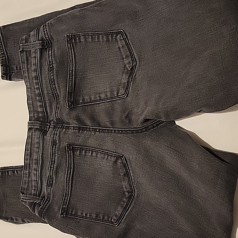 💲Maurices Distressed Black Colored Jeans. Sz Medium Long 3/$8 - Picture 3 of 4